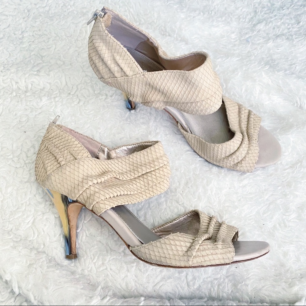Isola Nude Woven Leather Heels Sandals Size 8.5 Open Toe
